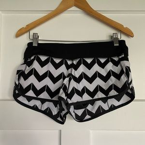 Lululemon Tracker Shorts, size 4